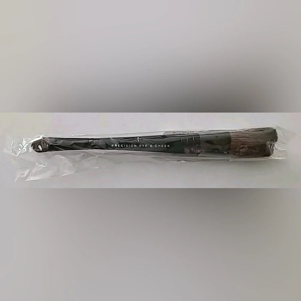bareMinerals Precision Eye & Cheek Brush - Black B7